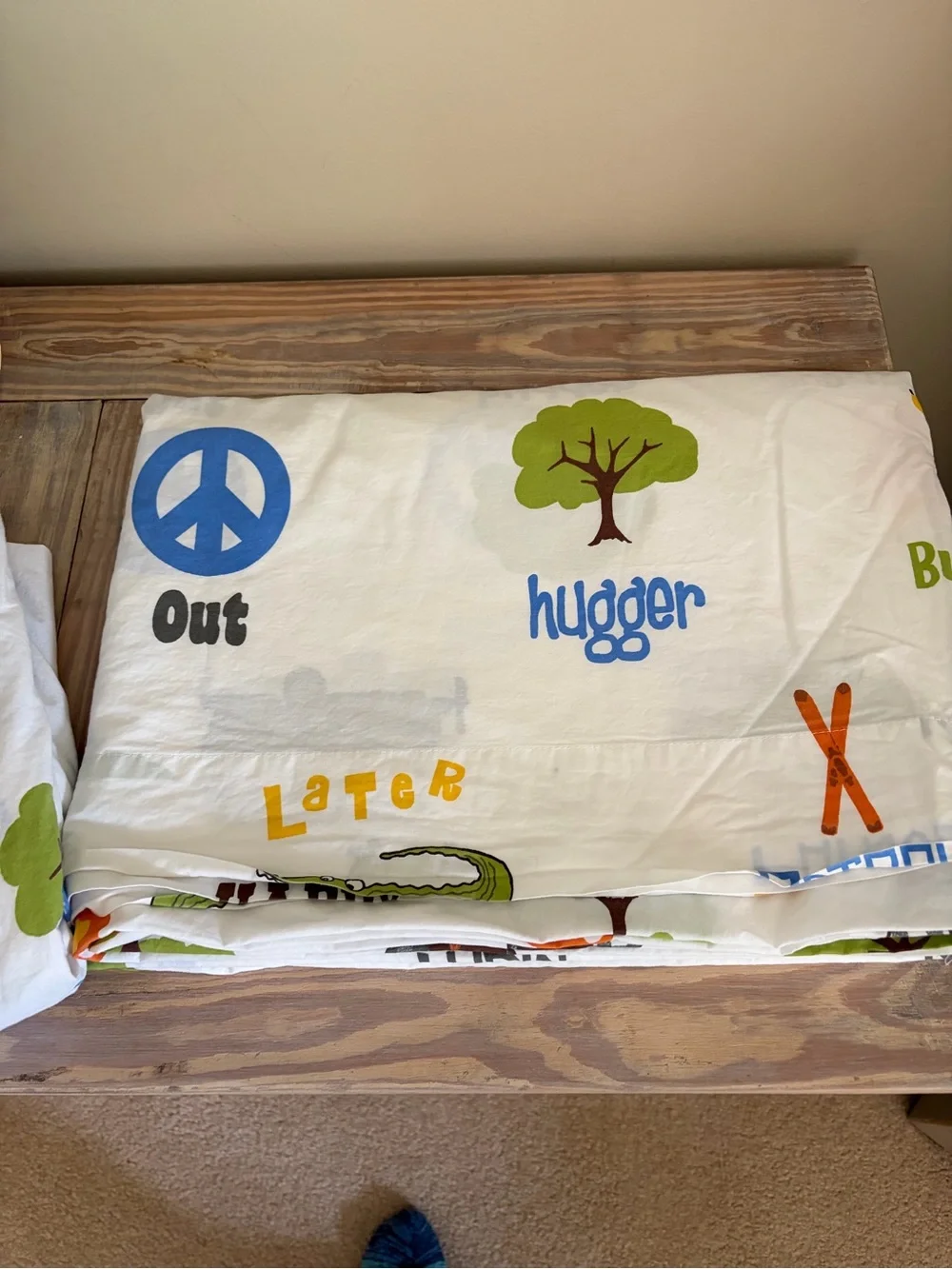 Garnet Hill Boy’s Fun Motif Twin Sheet Set 🌳🙊🐊🍳☮️